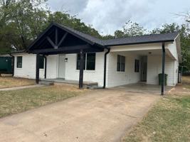 featured image of 2405 Nw 2nd Ave