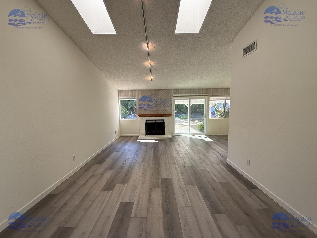 7821 Quebrada Cir - Photo 3 of 34