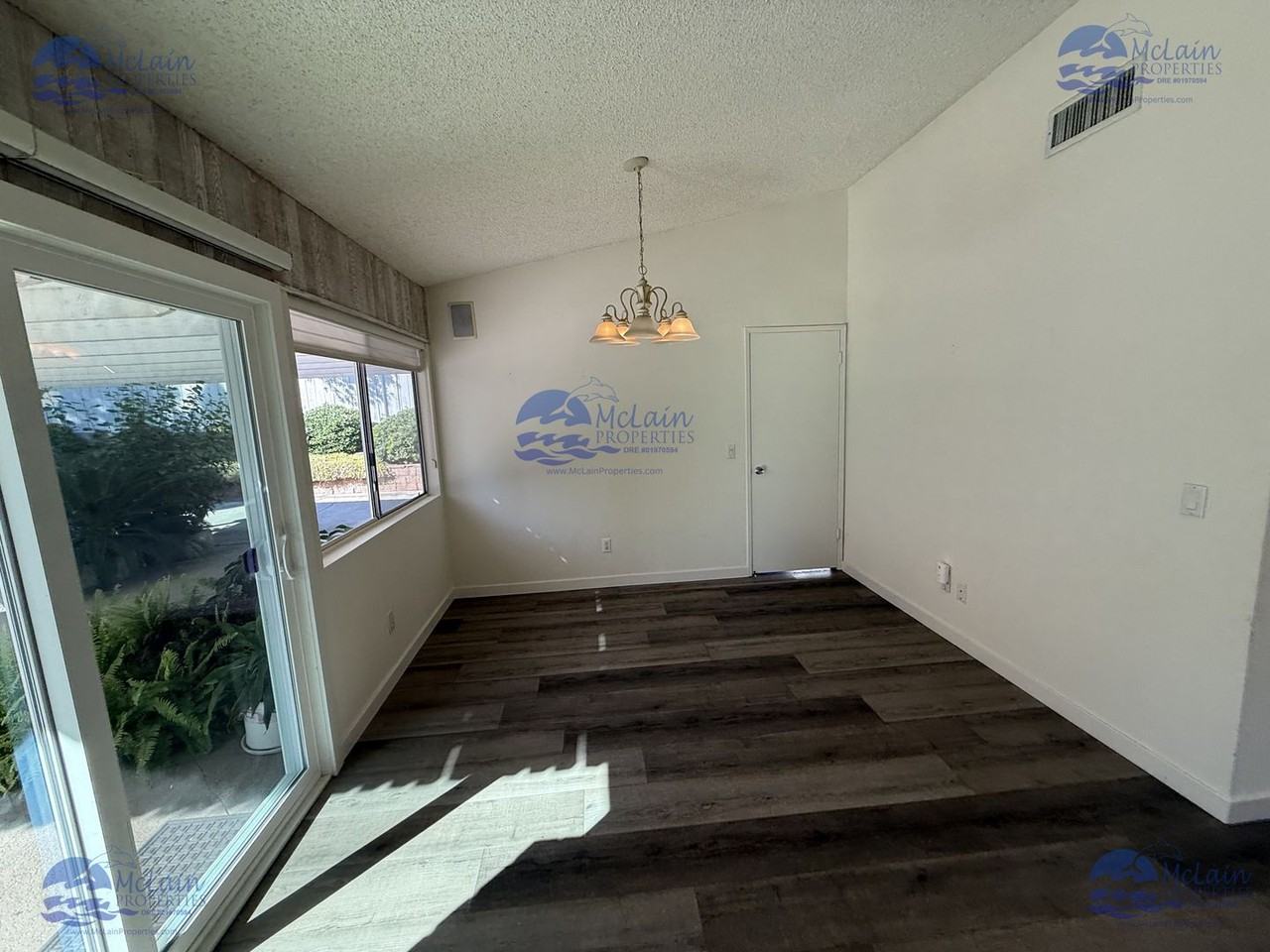 7821 Quebrada Cir - Photo 6 of 34