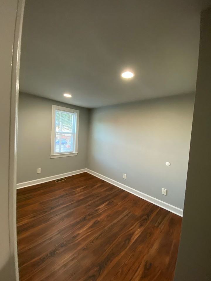 1308 E Monument St - Photo 5 of 6
