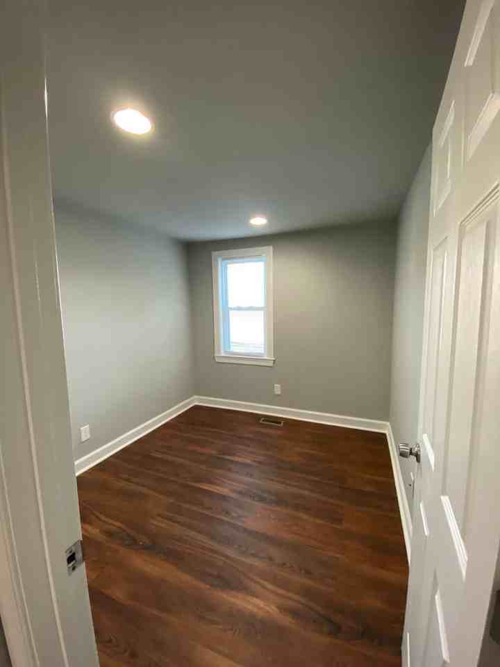 1308 E Monument St - Photo 6 of 6