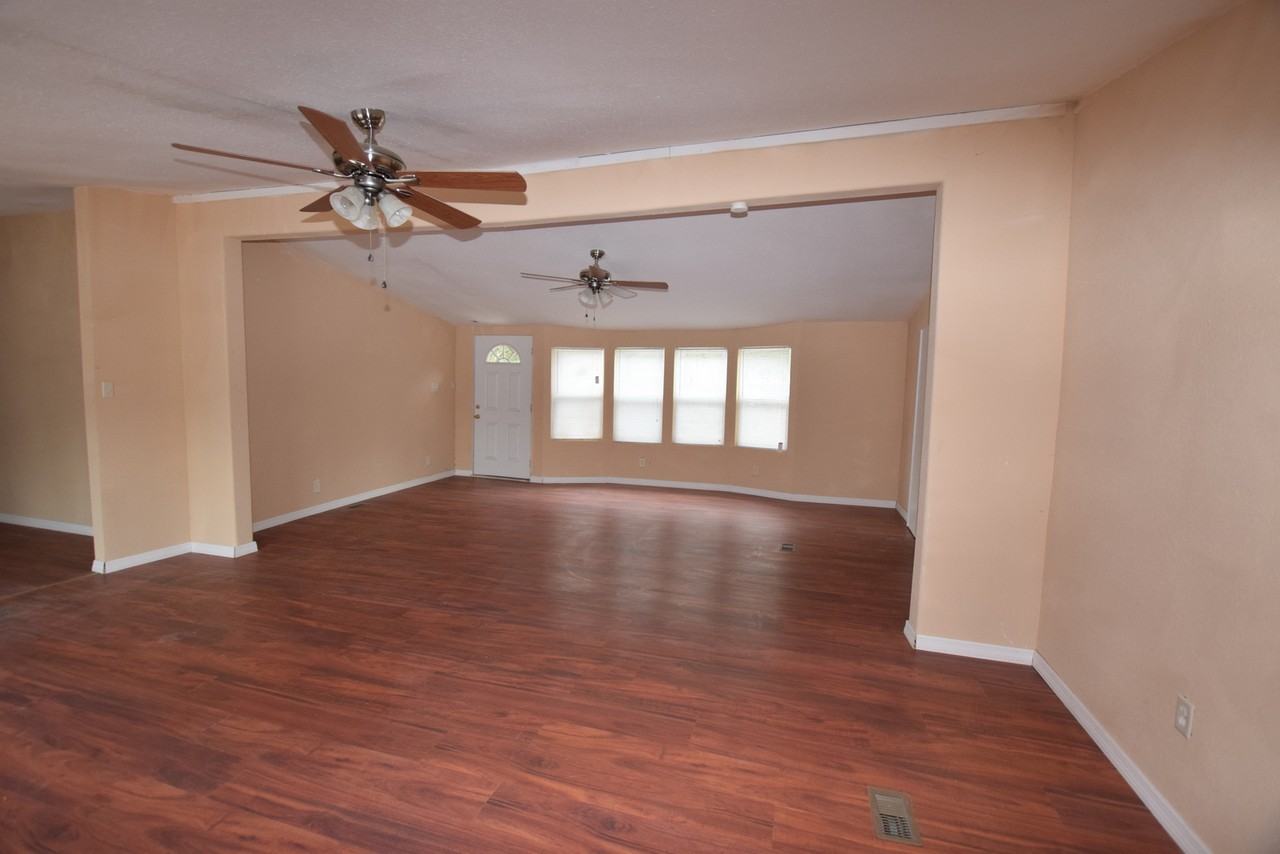 40404 Holly Branch Rd - Photo 7 of 18