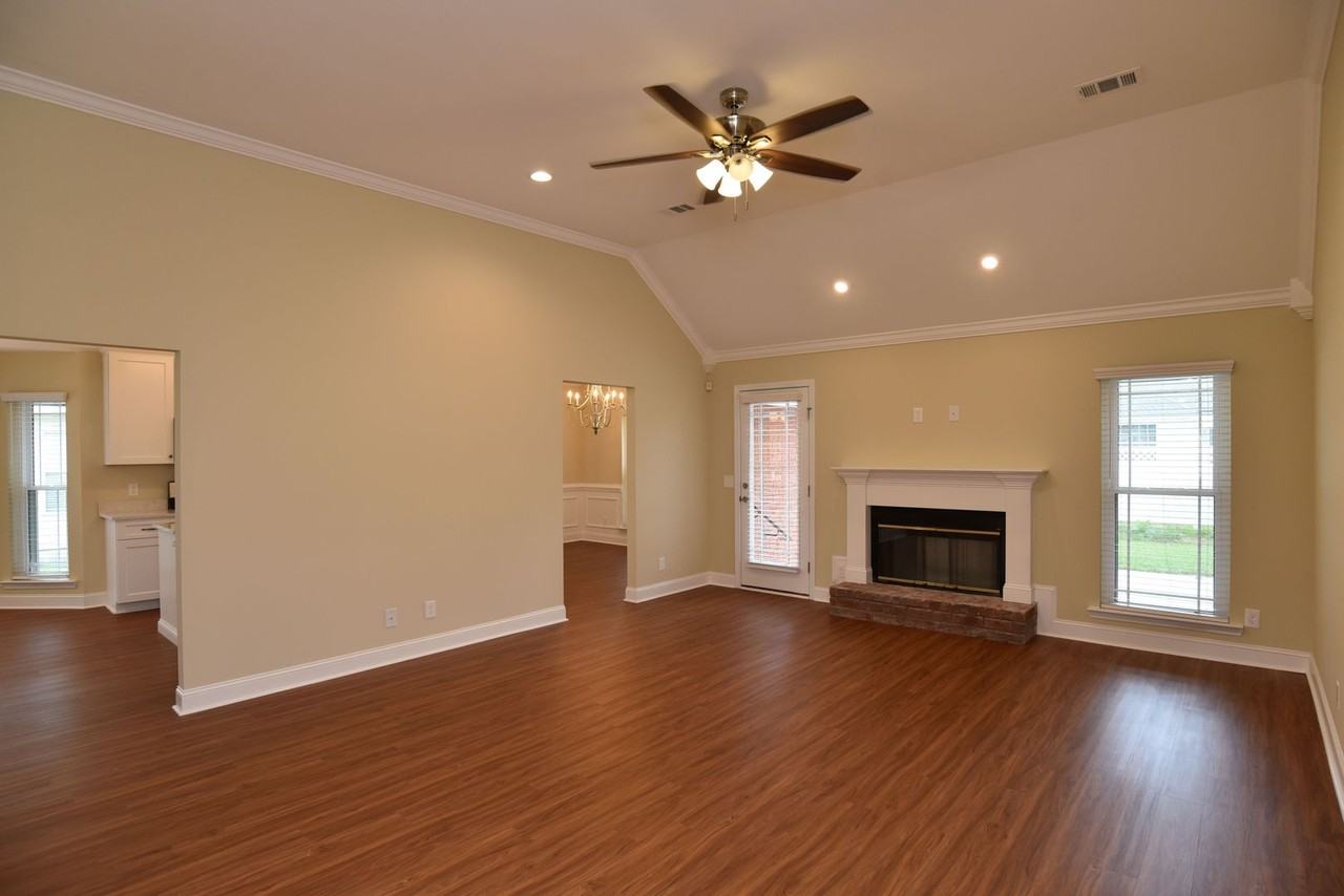 467 Belle Grove Cir - Photo 7 of 26