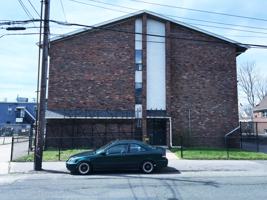 featured image of 423 Wells St