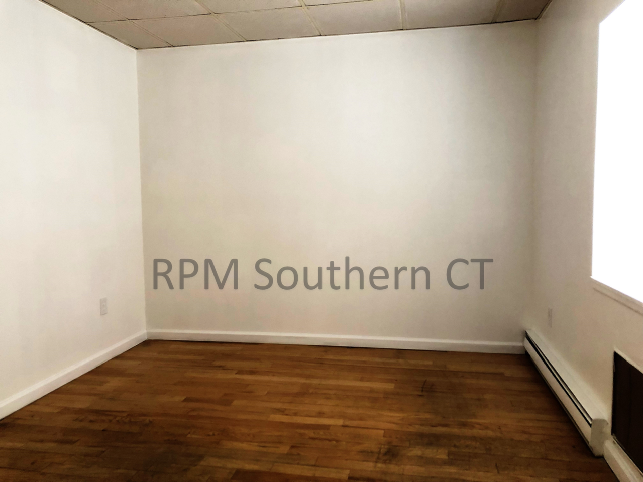 423 Wells St - Photo 6 of 12