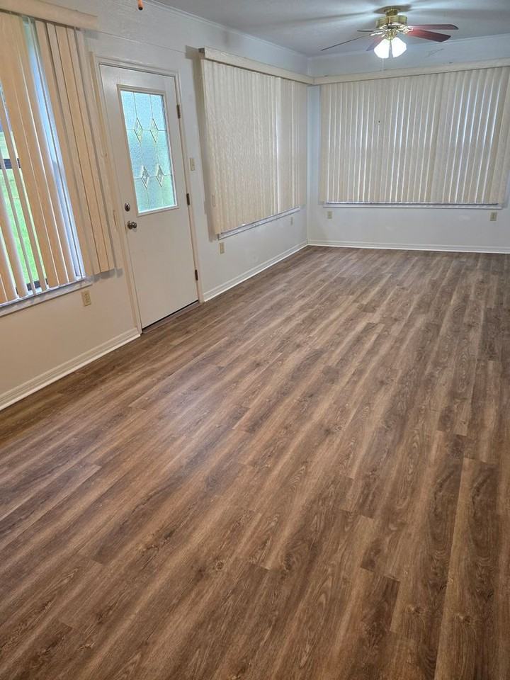 221 E Leon Loop - Photo 7 of 11