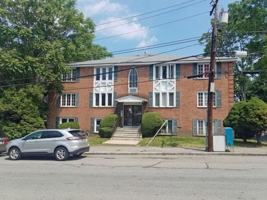featured image of 368 E Merrimack St