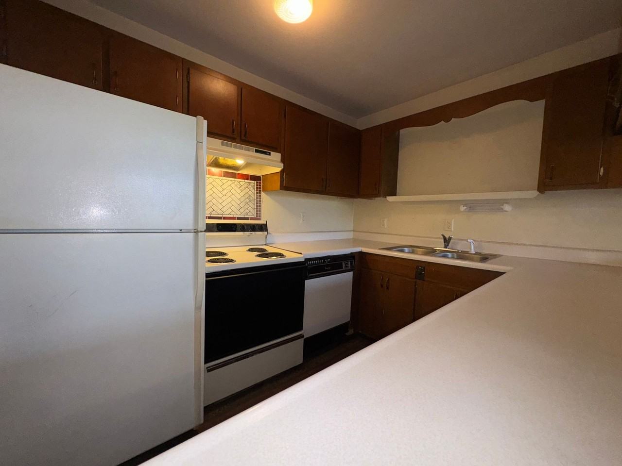 1415 Christine Avenue - Photo 2 of 23