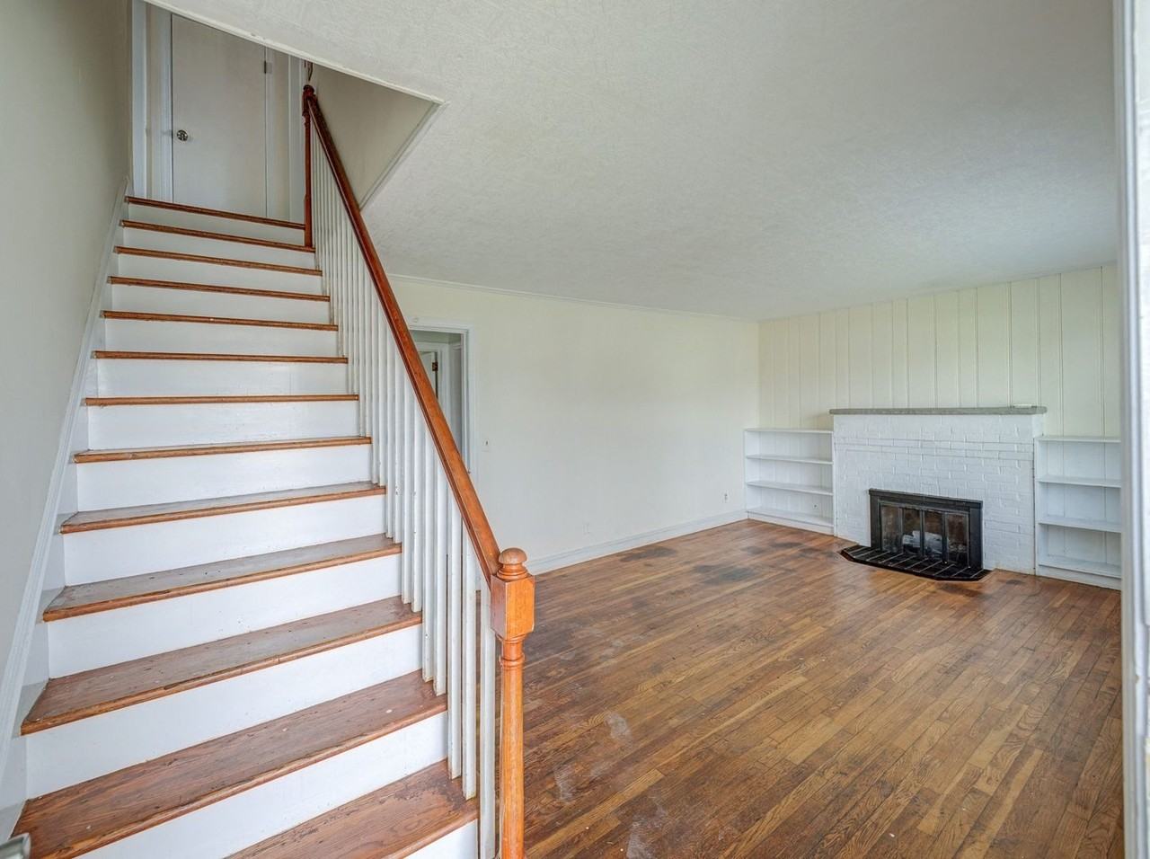 719 Newark Ave - Photo 6 of 50