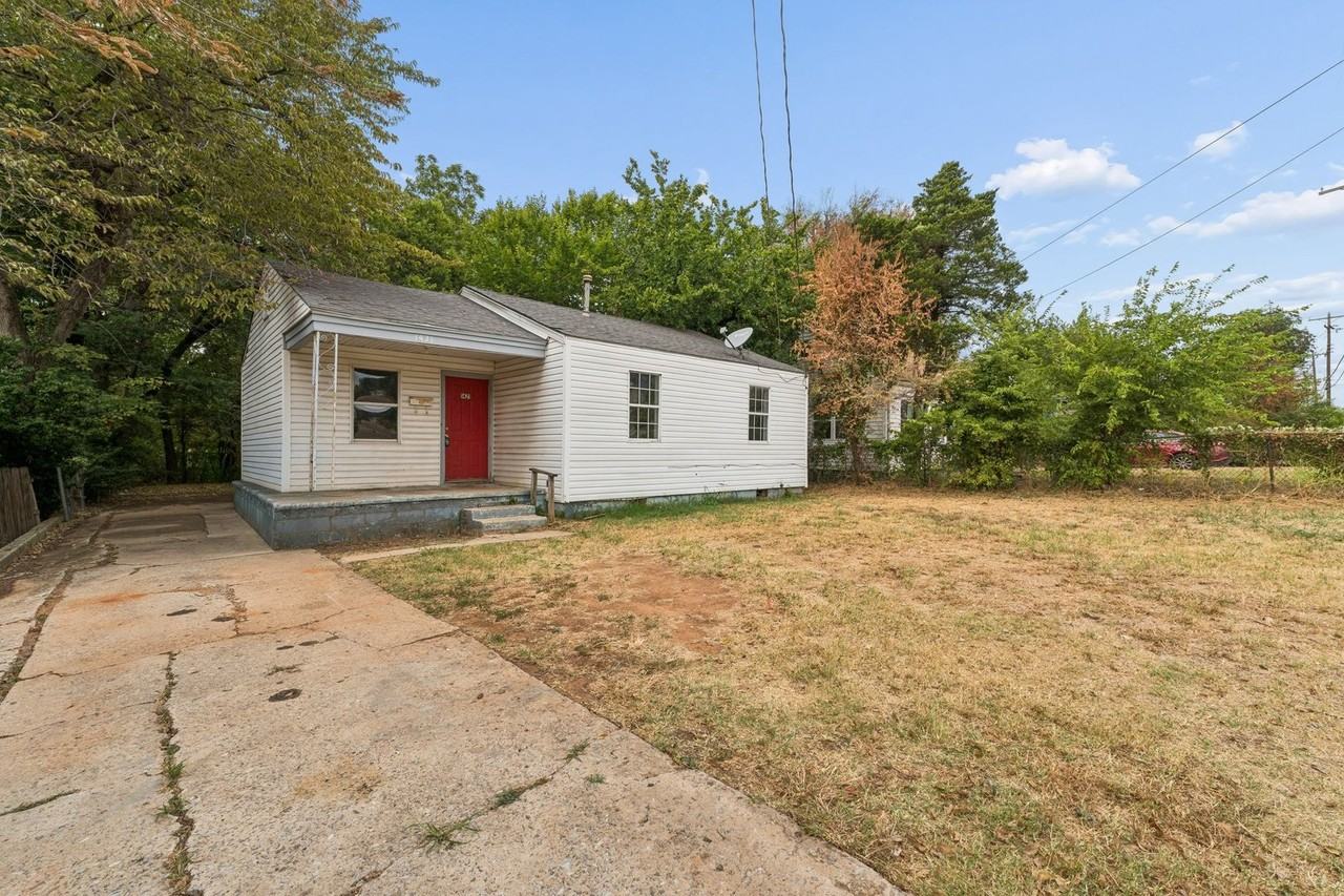 1421 N Page Ave - Photo 3 of 40