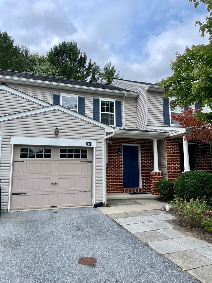 304 Horseshoe Loop