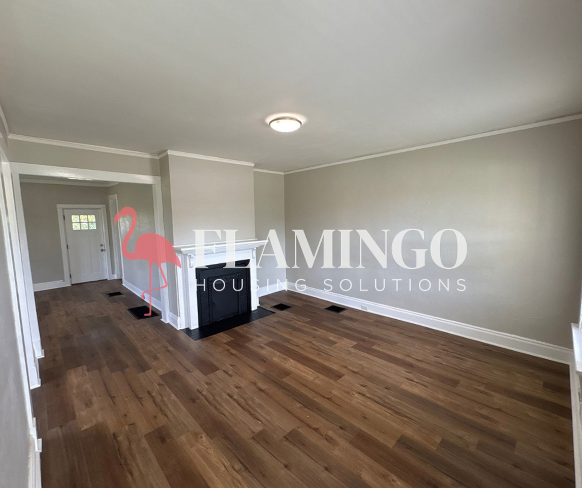 717 North Ave - Photo 3 of 19