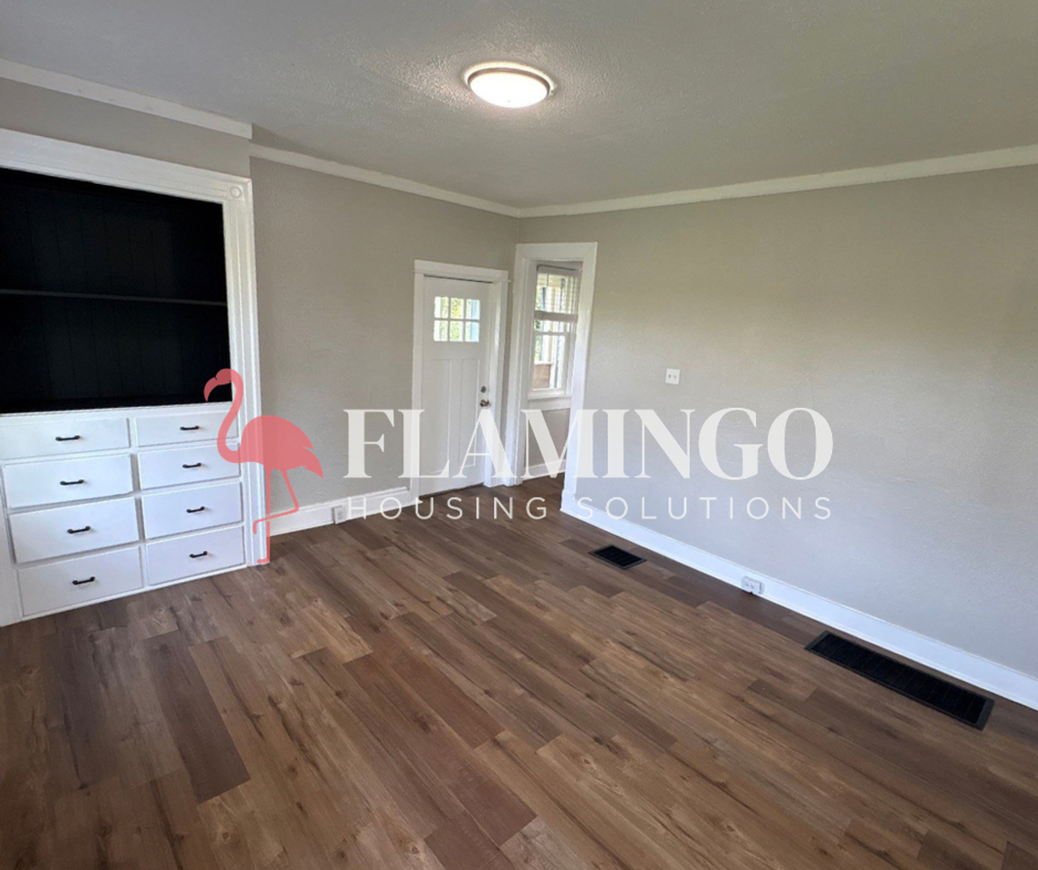 717 North Ave - Photo 5 of 19