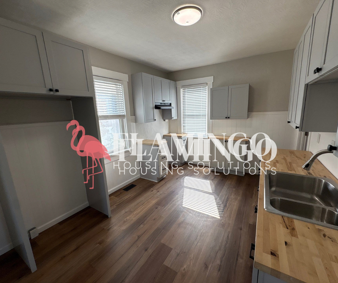 717 North Ave - Photo 7 of 19