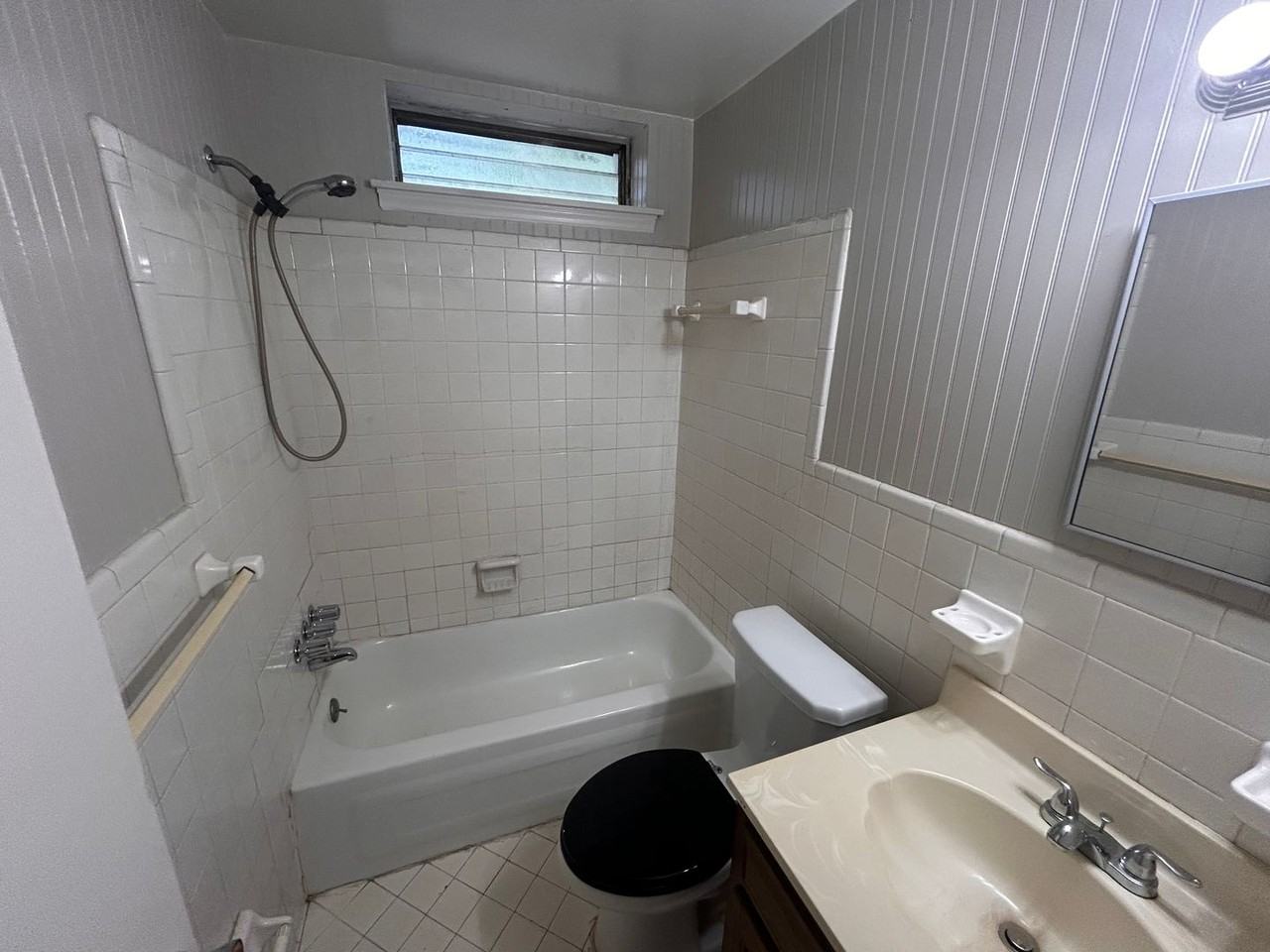 2109 Wimberly Rd Nw - Photo 2 of 15