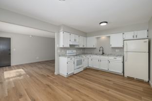 832 W 20th Ave - Photo 1 of 1