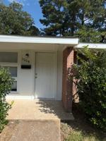 featured image of 1204 Graham Ave