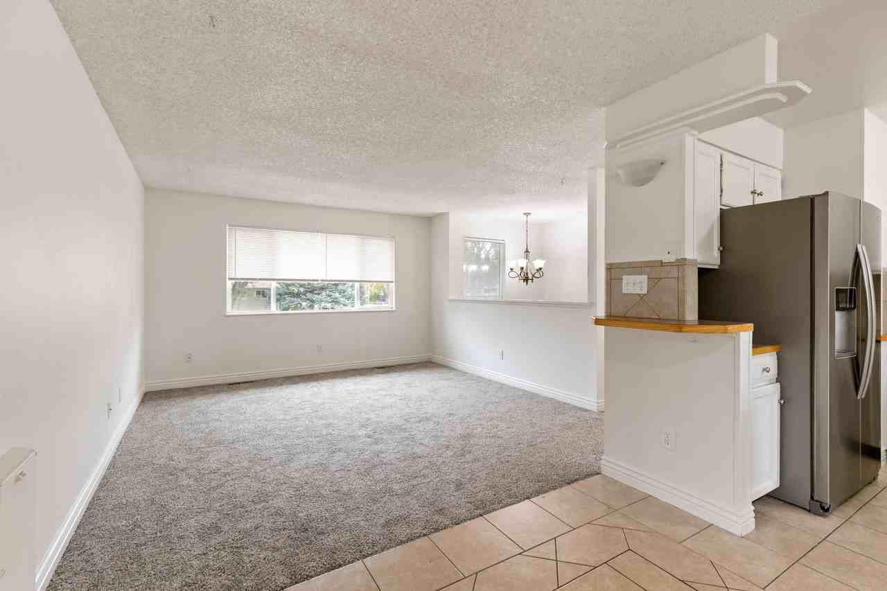 1906 S Custer Ave - Photo 6 of 28