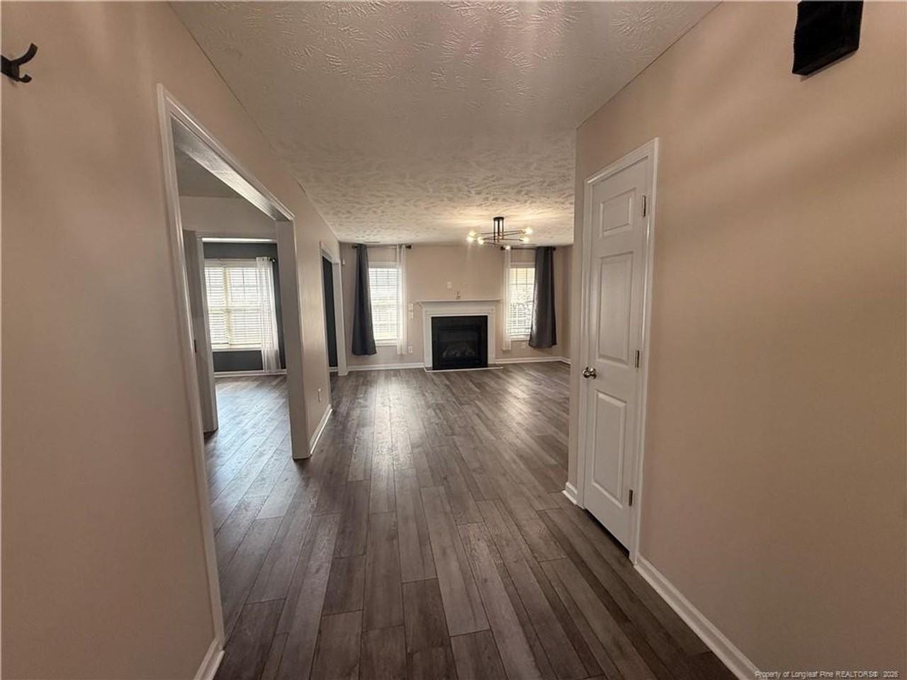 4949 Yorkchester Dr - Photo 2 of 14