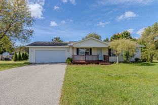 2134 Labrador Ln - Photo 1 of 1
