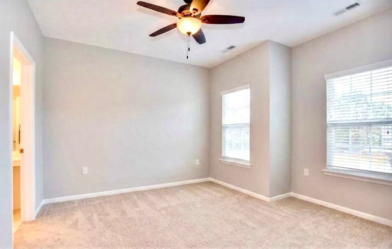 1008 Farrcroft Way - Photo 7 of 17