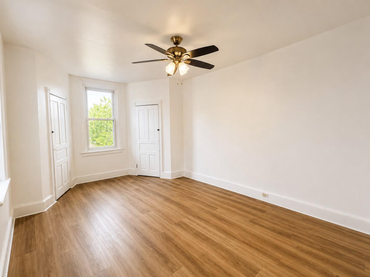 2115 West Ontario Street - Photo 5 of 9