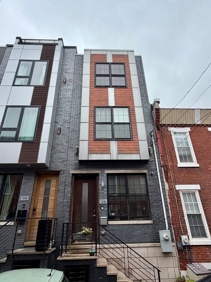 1546 S Lambert St - Photo 2 of 36