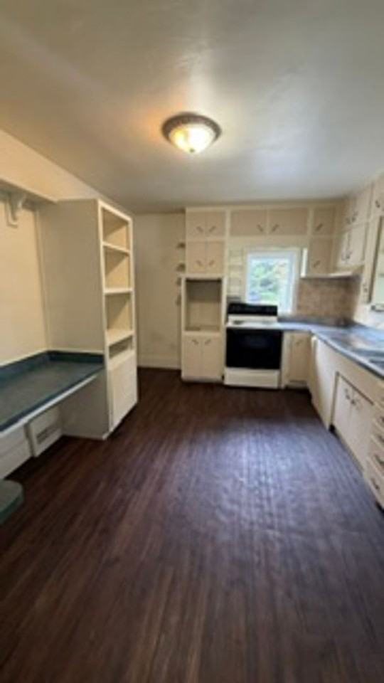 208 N River Rd - Photo 2 of 18