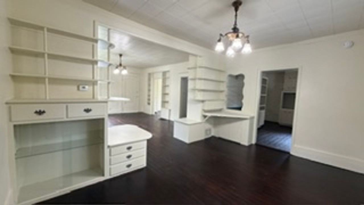 208 N River Rd - Photo 5 of 18