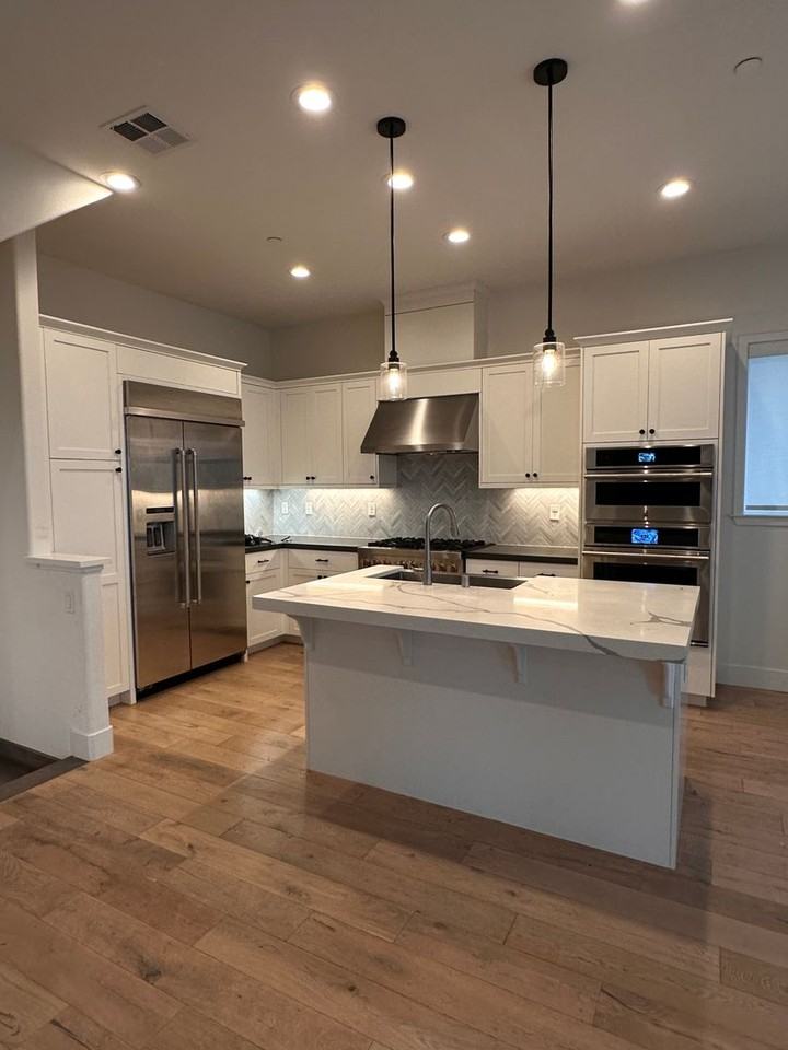 156 Harvest St - Photo 7 of 34