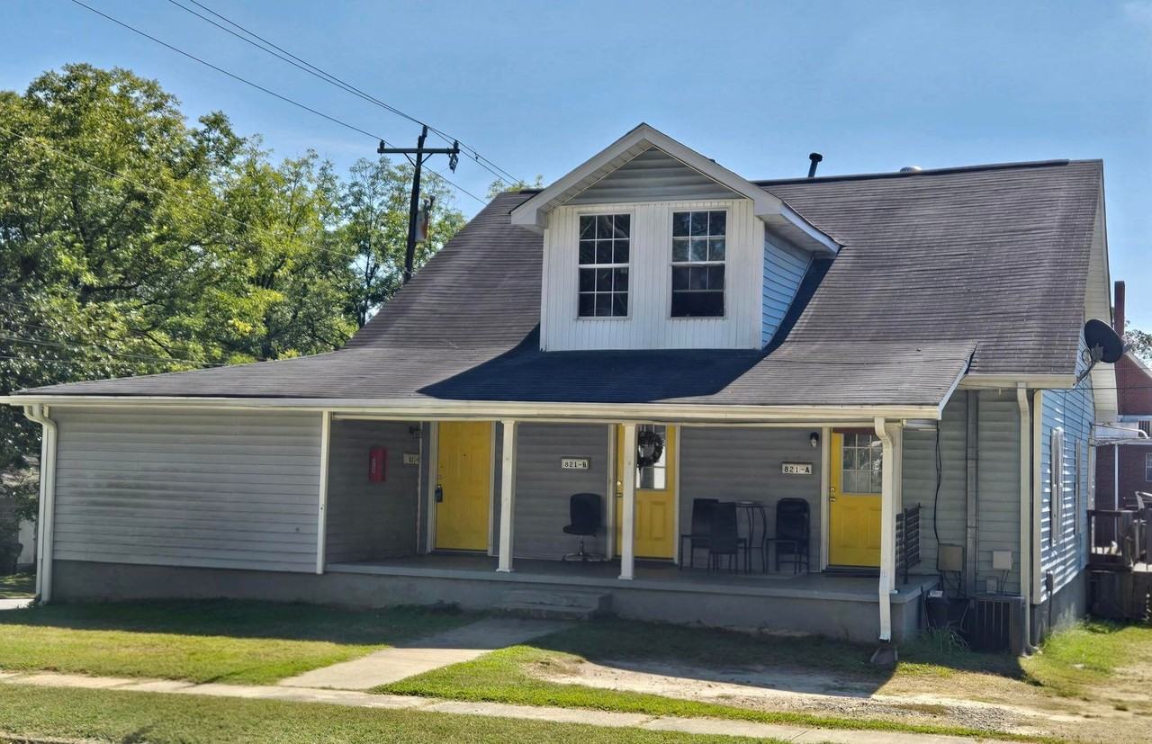 821 Grace Ave - Photo 2 of 23