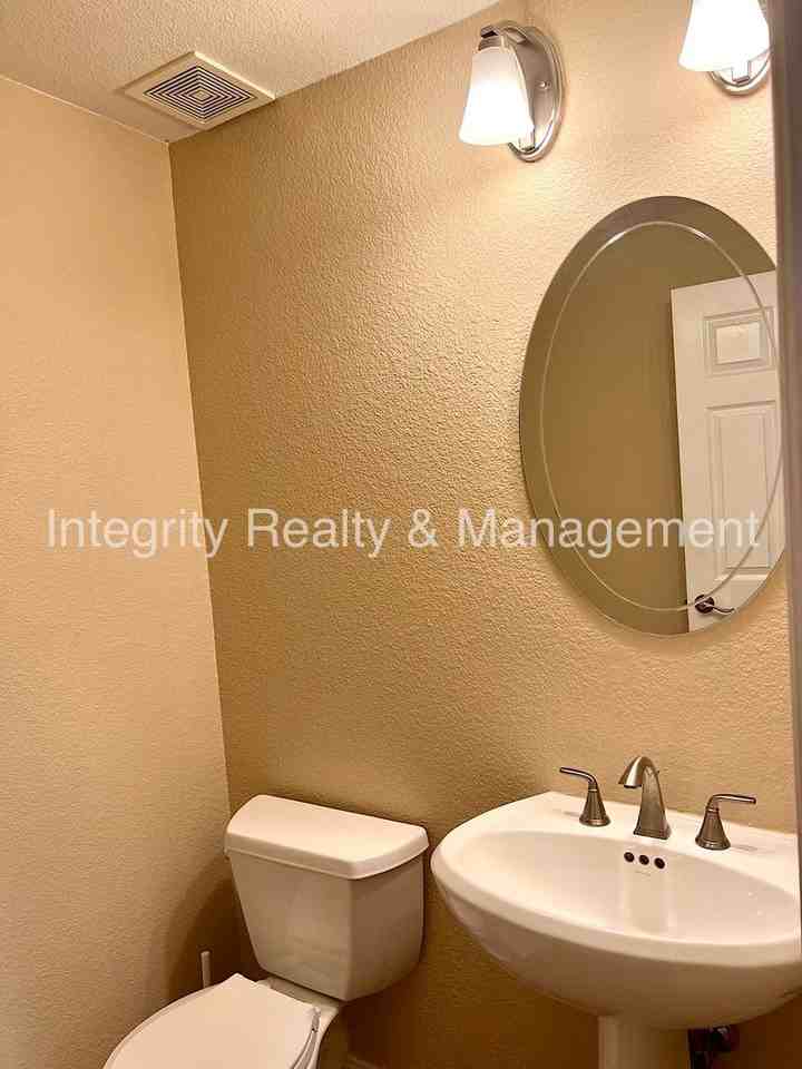 3710 E 1st Ave #C - Photo 7 of 21