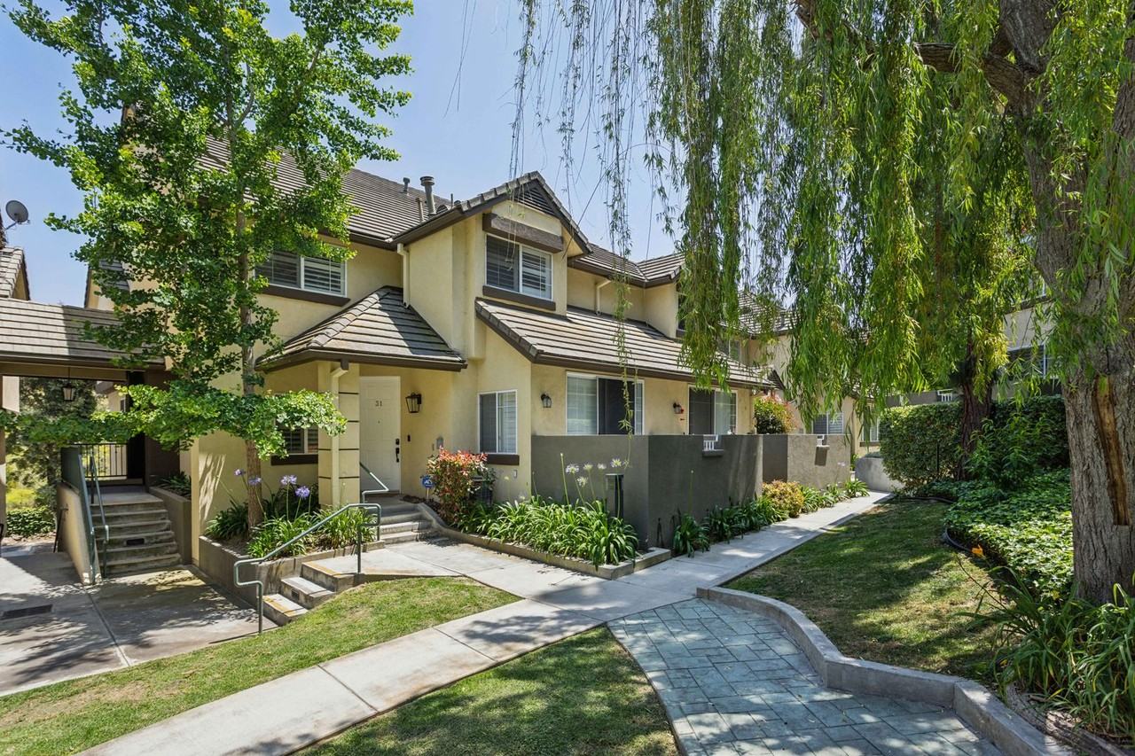 4600 Don Lorenzo Dr - Photo 2 of 25