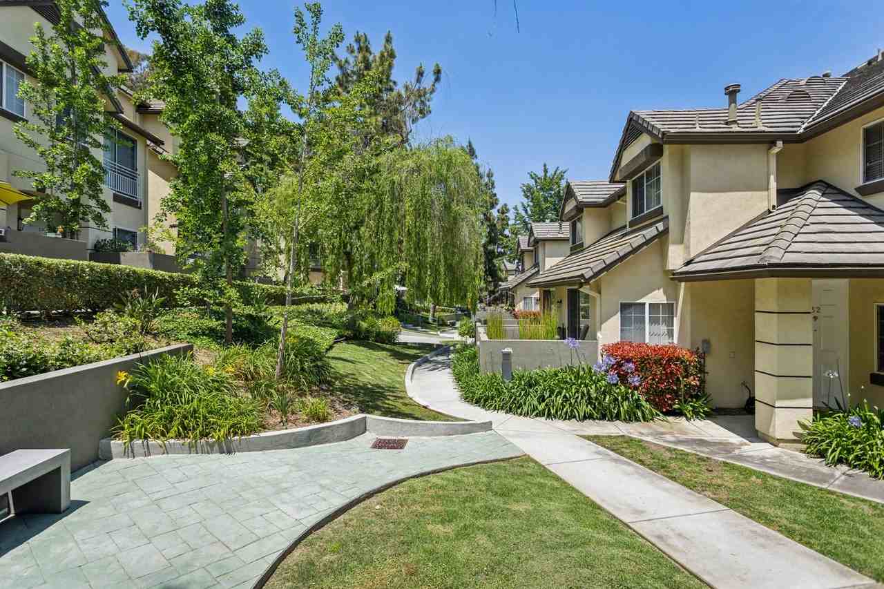 4600 Don Lorenzo Dr - Photo 3 of 25