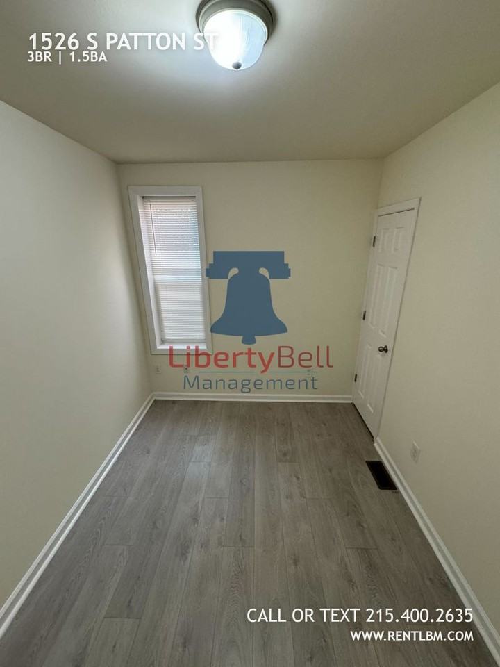 1526 S Patton St - Photo 6 of 10