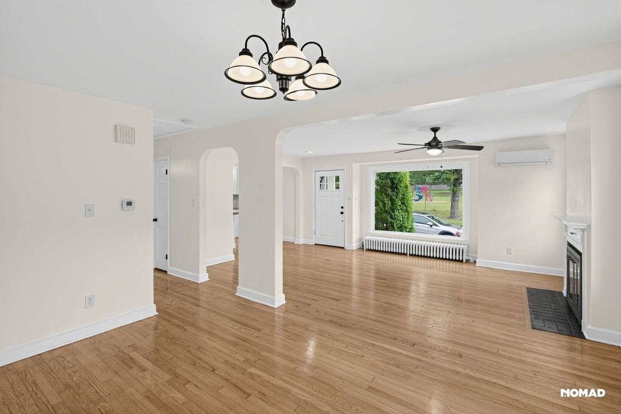 1052 Cortland St - Photo 3 of 29