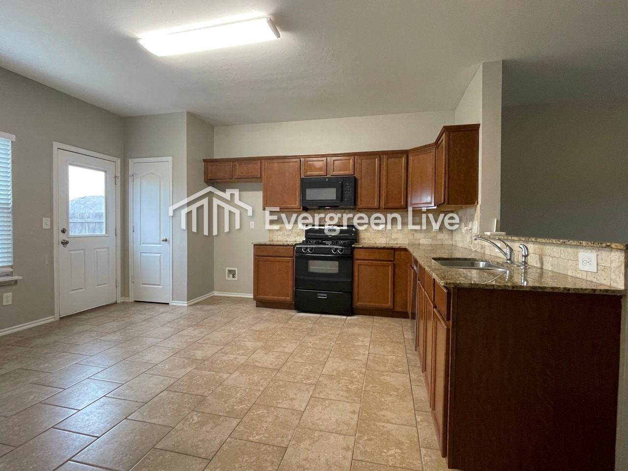 19445 Vista Ave - Photo 5 of 20