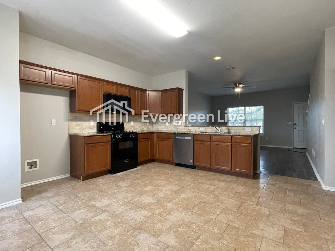 19445 Vista Ave - Photo 6 of 20