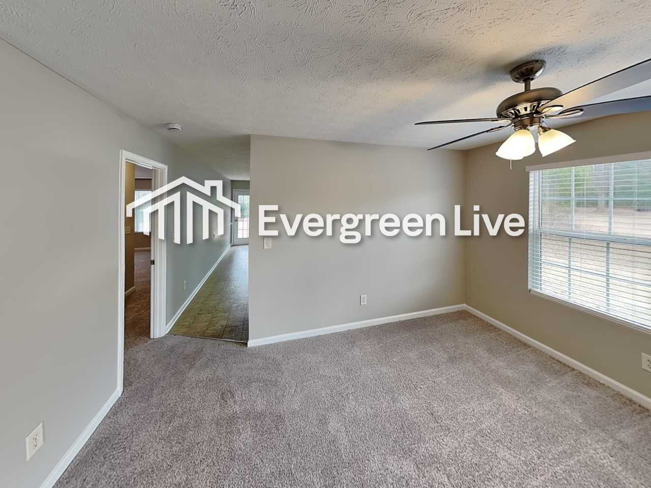 602 Clydes Way - Photo 5 of 20