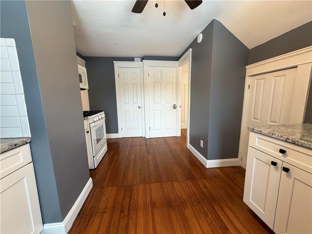 87 Bentley St ##2 - Photo 5 of 16