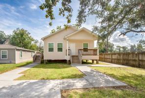 featured image of 1125 Lake Rd