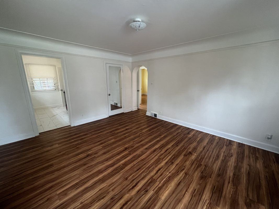 5075 Radnor St - Photo 7 of 20