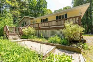 featured image of 48 Mary Ann Ave