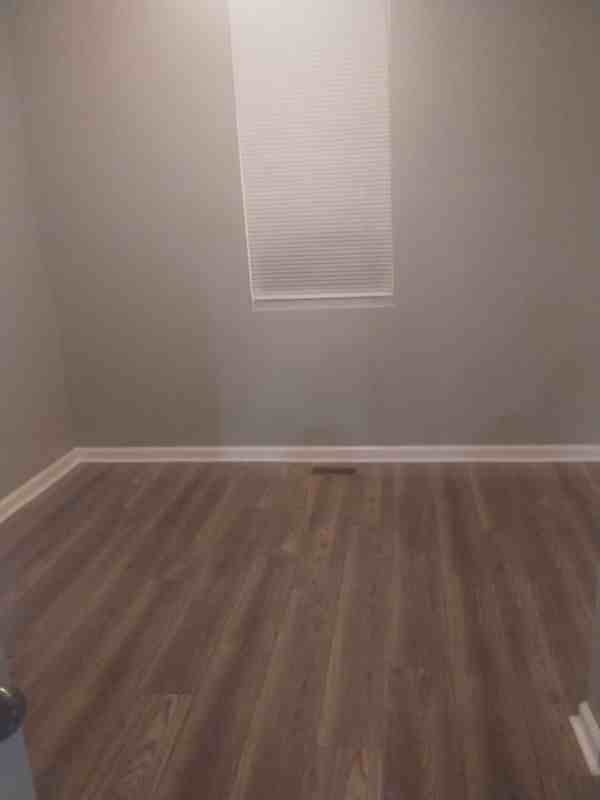 311 Leona Ct - Photo 6 of 8