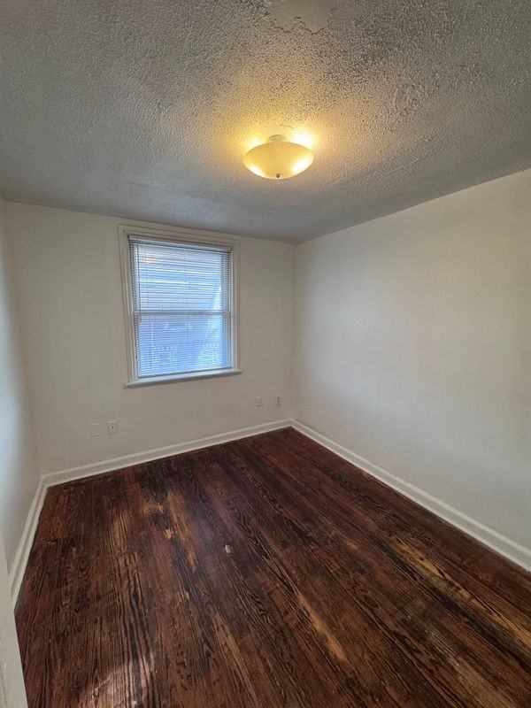 4806 Rosalie St - Photo 5 of 7