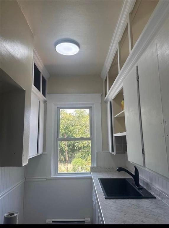 1417 Chalkstone Ave - Photo 3 of 8