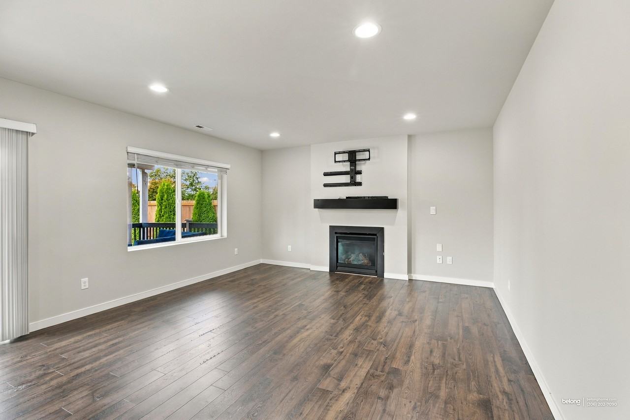 12410 168th Ave Se - Photo 5 of 21