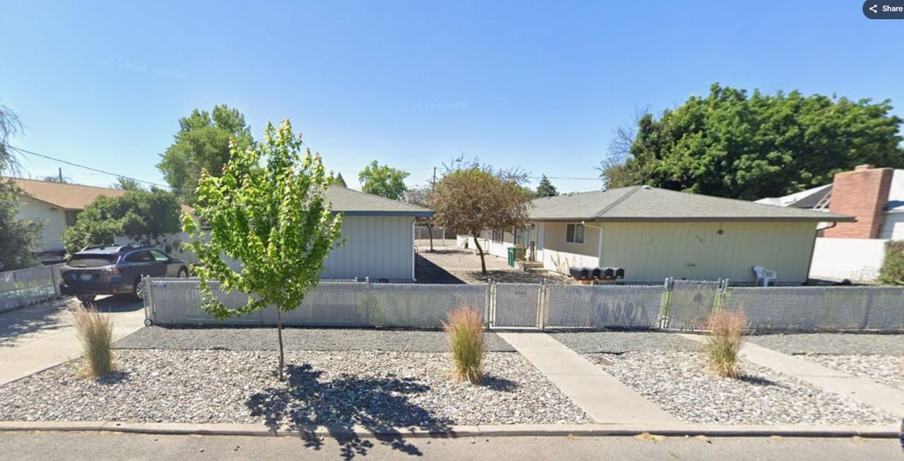2426 White Ave #B - Photo 2 of 17