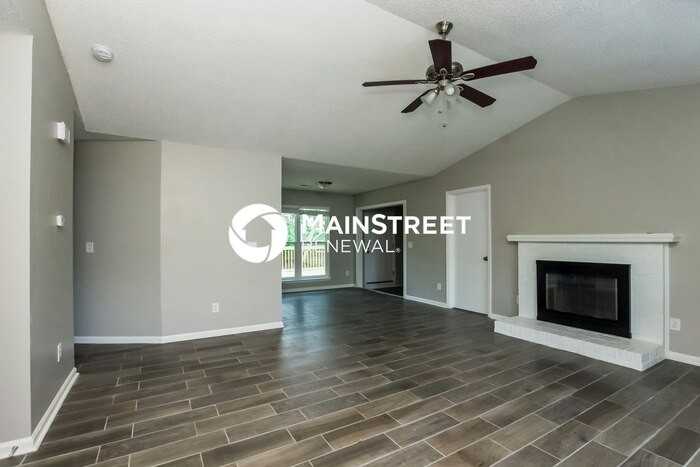 8834 Royal Scot Ln - Photo 3 of 16