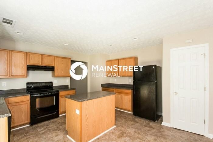 4526 Parkway Cir - Photo 6 of 14